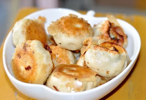 Pan Fried Pork Buns 煎包